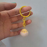 چارم بگ گربه سیاه با آویز جاکلیدی جوجه