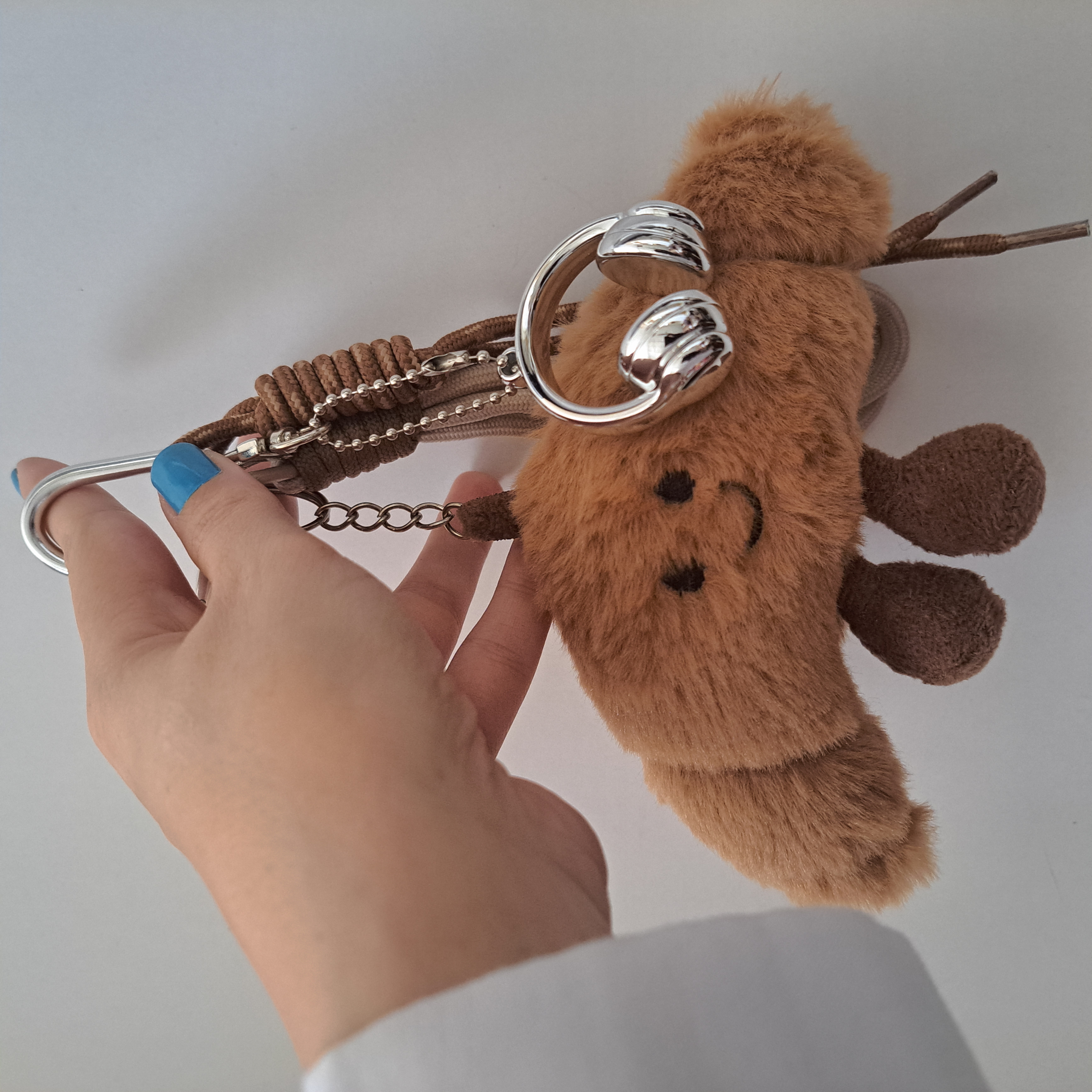 چارم بگ و آویز کیف  کروسان با آویز هدفون