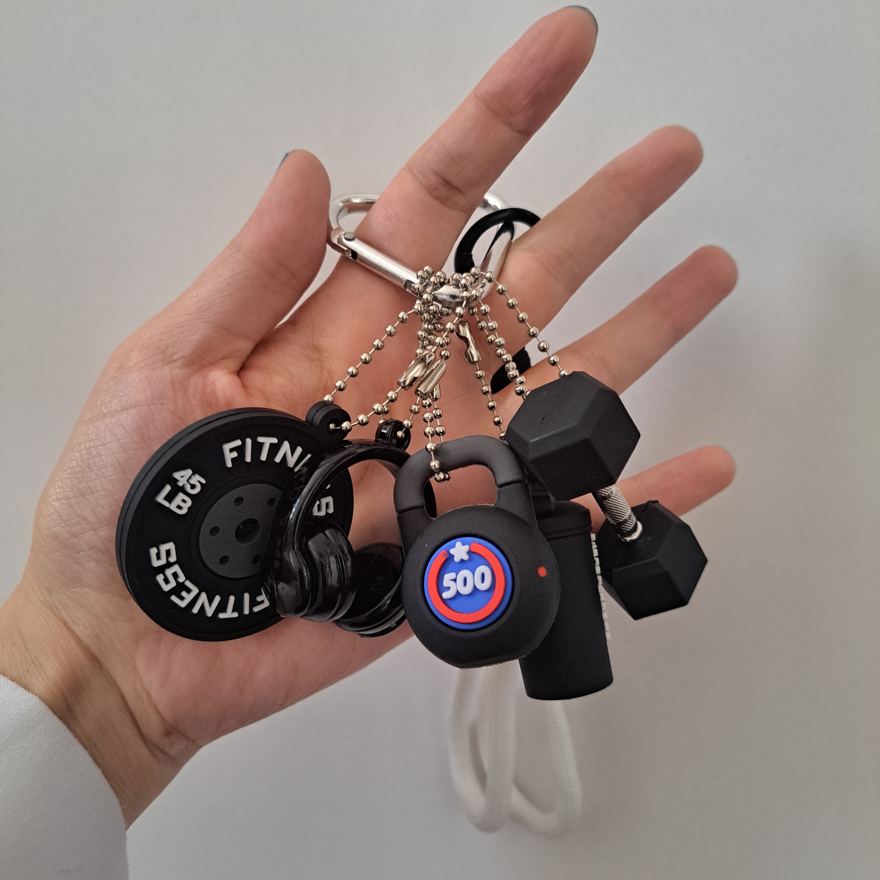چارم بگ و آویز کیف ورزشی